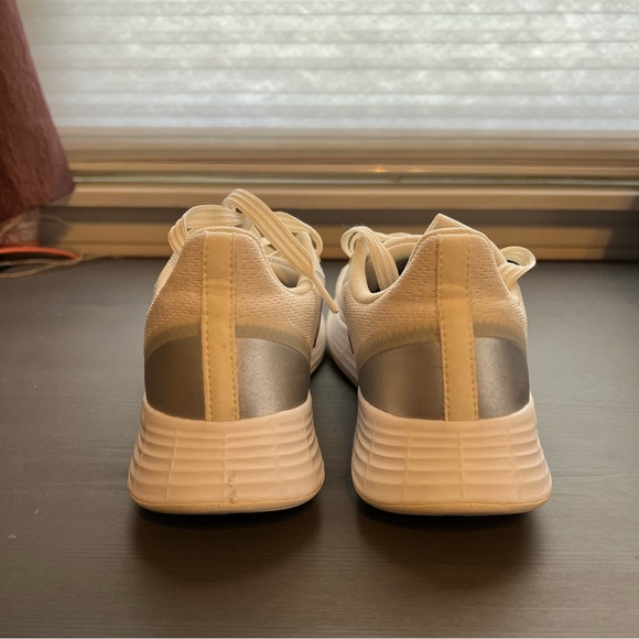 Excellent condition Adidas Edge-Lux sneakers - Picture 6 of 7